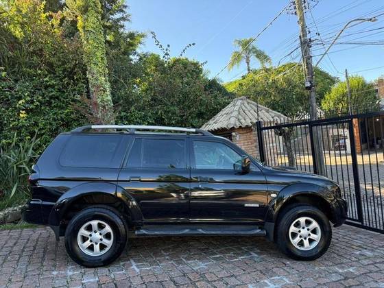 MITSUBISHI PAJERO SPORT 2.5 HPE 4X4 8V TURBO INTERCOOLER DIESEL 4P AUTOMÁTICO